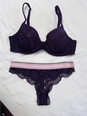 Victoria's Secret Very Sexy Push Up Bra + Thong Set (34D + Small)